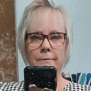 Meet your Posher, Debbie